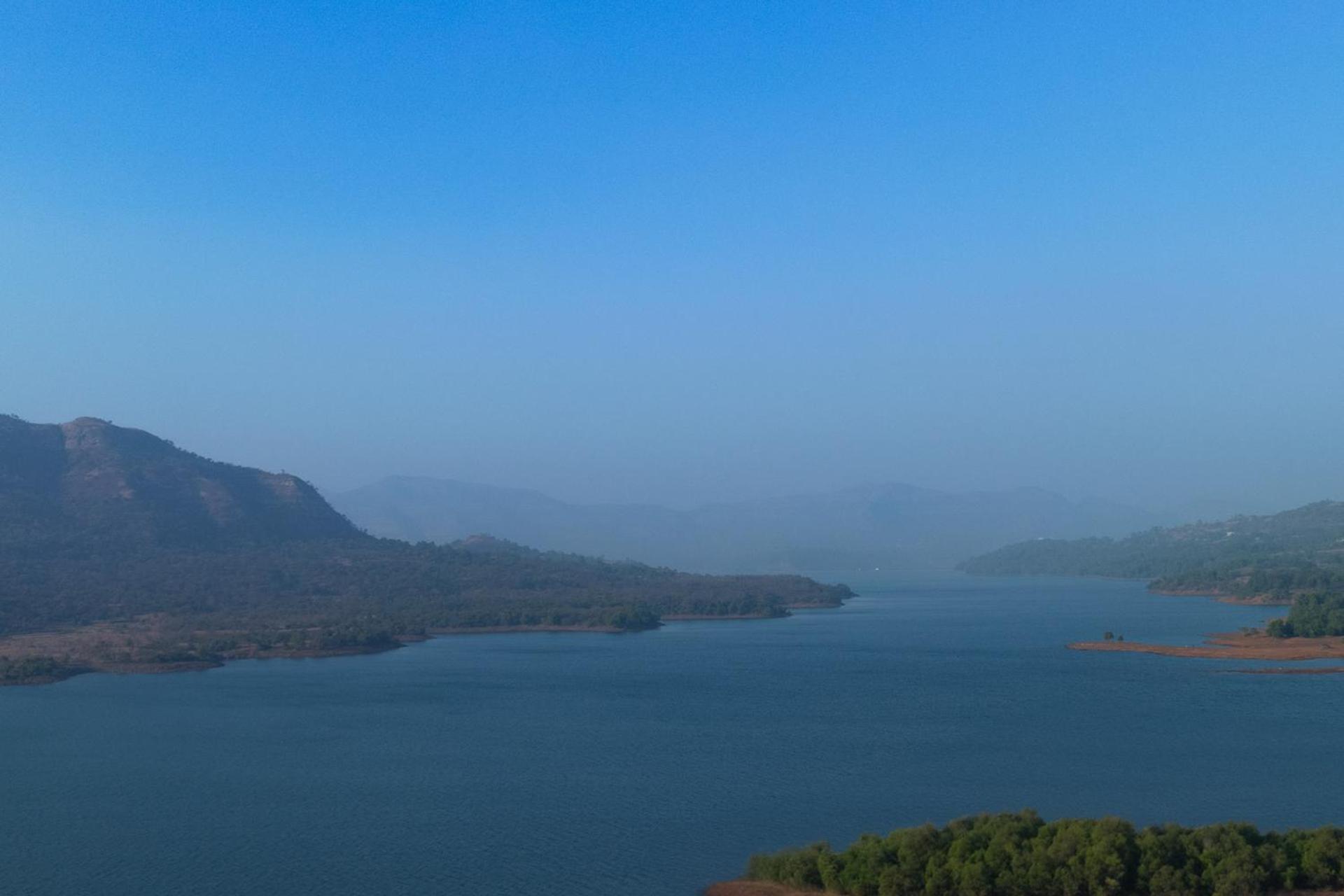 Ekam Lake House: Mountain Views & Wellness Retreat Pune Exterior photo