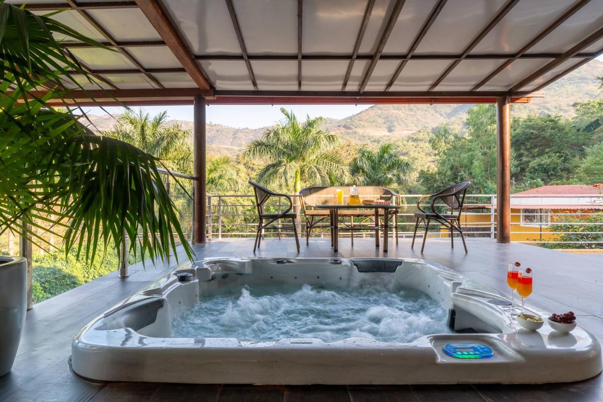 Ekam Lake House: Mountain Views & Wellness Retreat Pune Exterior photo